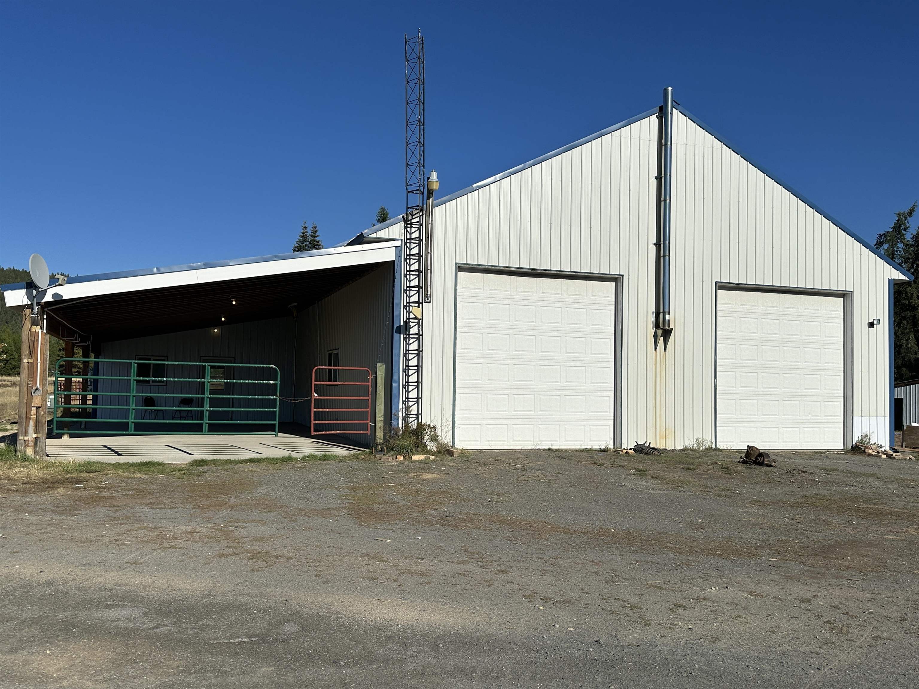 1496 U State Rte 20 Colville, WA 99114 - Photo 2 of 48