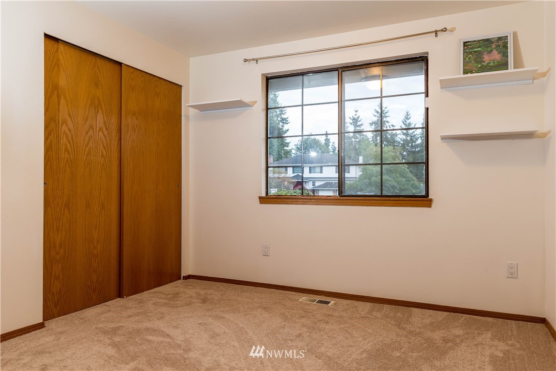 1902 Northeast 29th Court Renton, WA 98056 - Photo 13 of 19