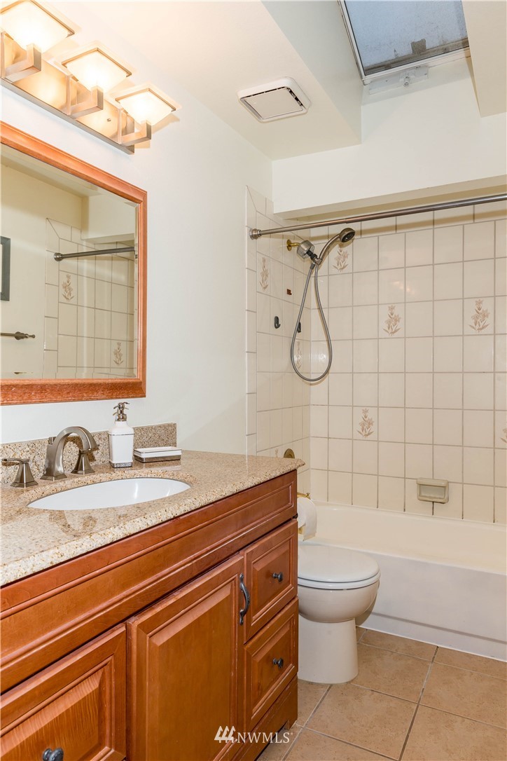 1902 Northeast 29th Court Renton, WA 98056 - Photo 15 of 19