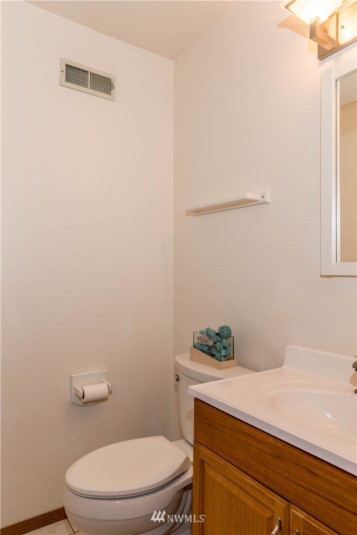 1902 Northeast 29th Court Renton, WA 98056 - Photo 17 of 19