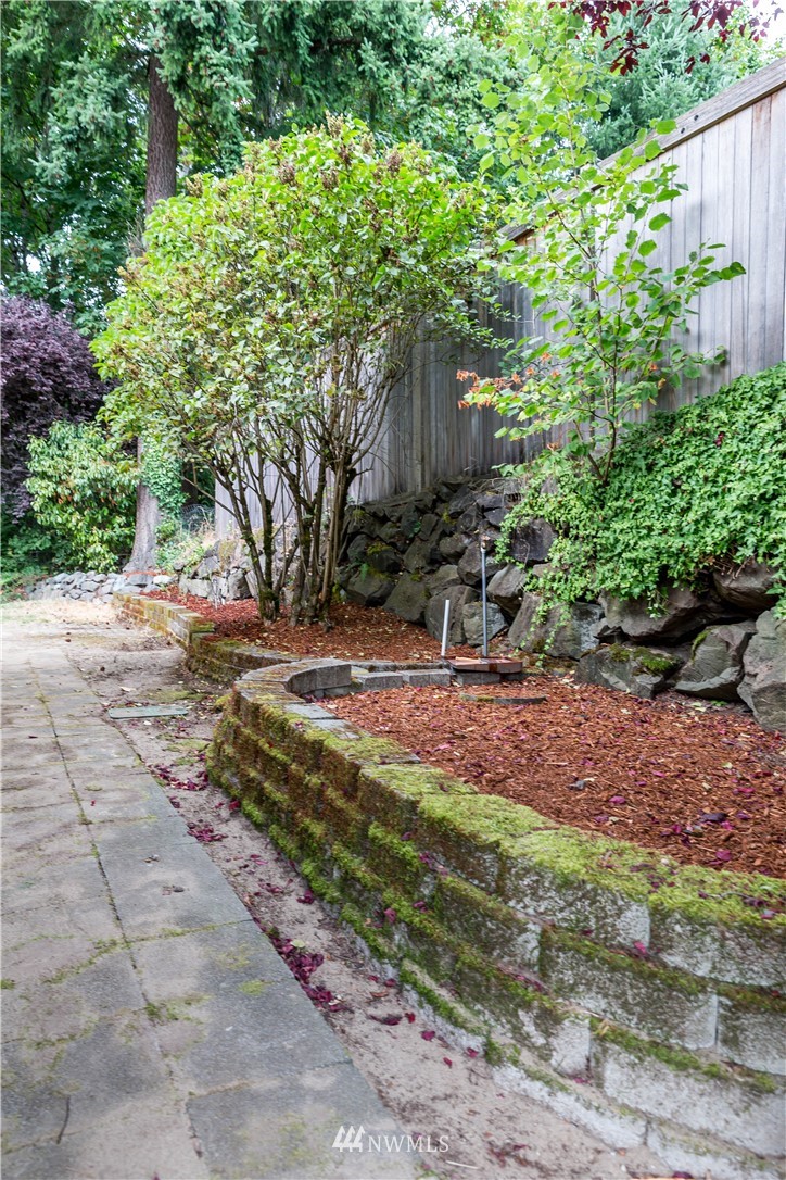 1902 Northeast 29th Court Renton, WA 98056 - Photo 7 of 19
