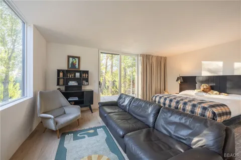 $1,695,000 | 43612 Shasta Road, Big Bear Lake, CA 92315