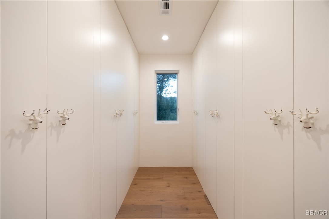 43612 Shasta Road Big Bear Lake, CA 92315 - Photo 24 of 34