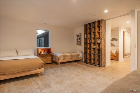 $1,695,000 | 43612 Shasta Road, Big Bear Lake, CA 92315