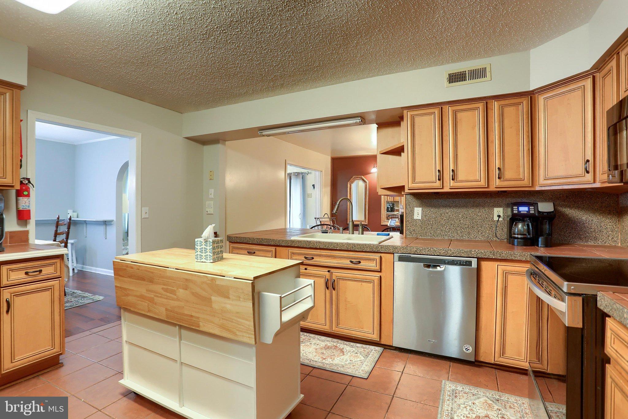 904 Orrs Bridge Road Mechanicsburg, PA 17050 - Photo 9 of 52 Gallery Image 9