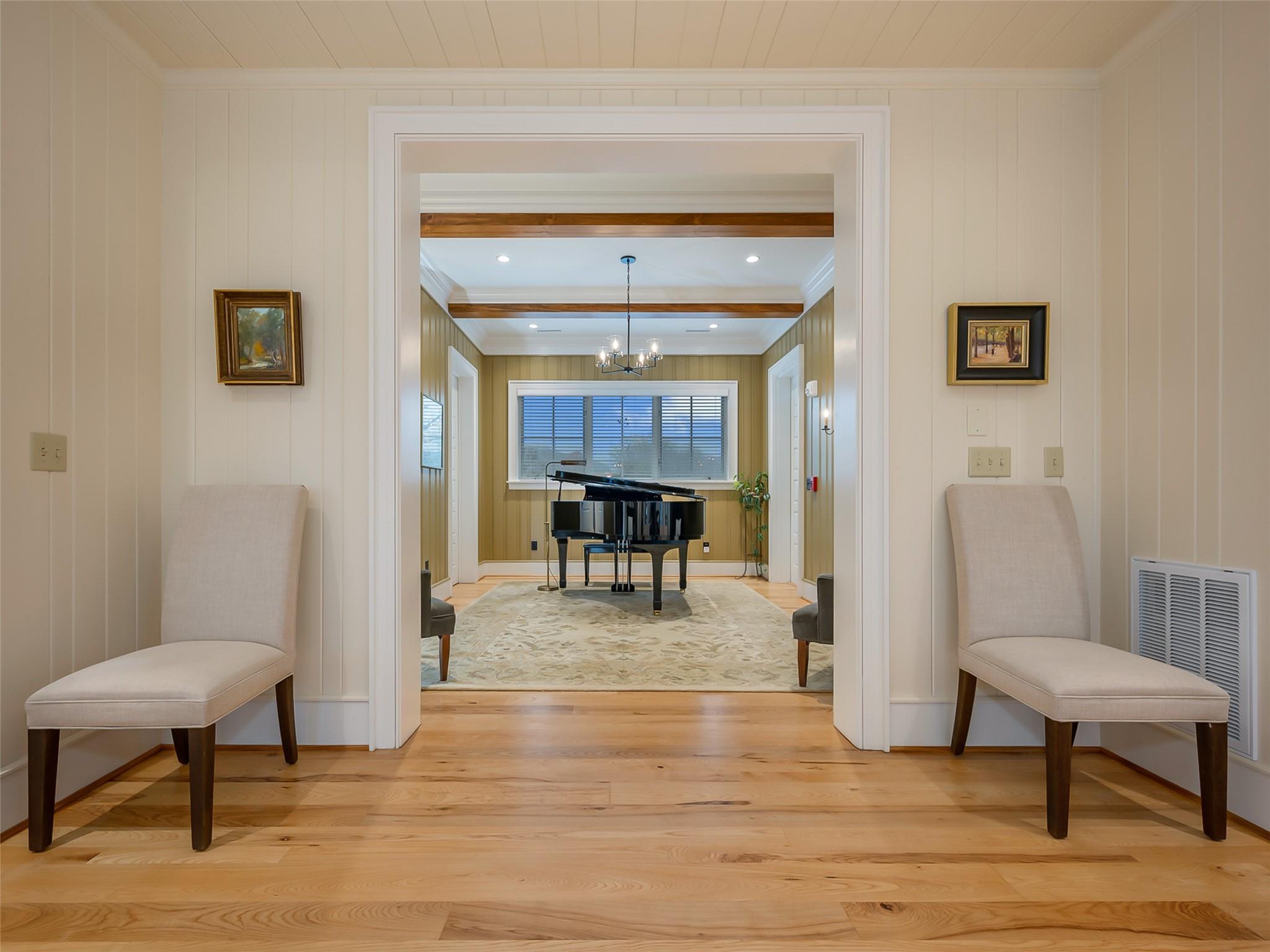 275 Clubhouse, Unit C301 Mill Spring, NC 28756 - Photo 3 of 41 a view of a livingroom with furniture and a potted plant
