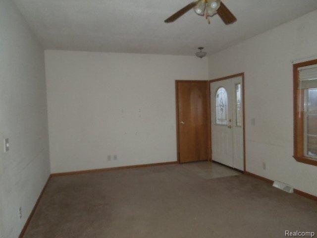 2629 Castle Road North Branch, MI 48461 - Photo 5 of 23 uih 038.jpg