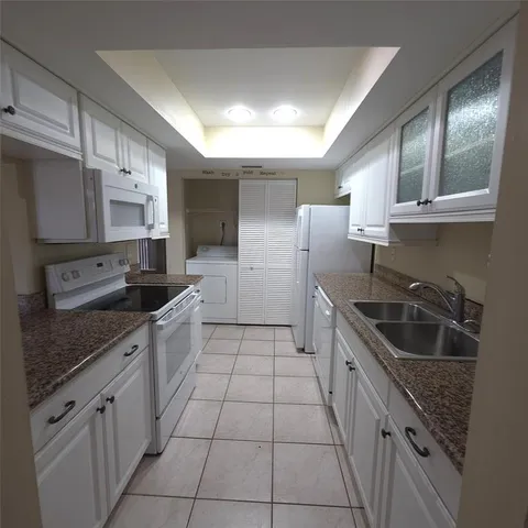 $2,895 | 9959 West Atlantic Boulevard, Coral Springs, FL 33071