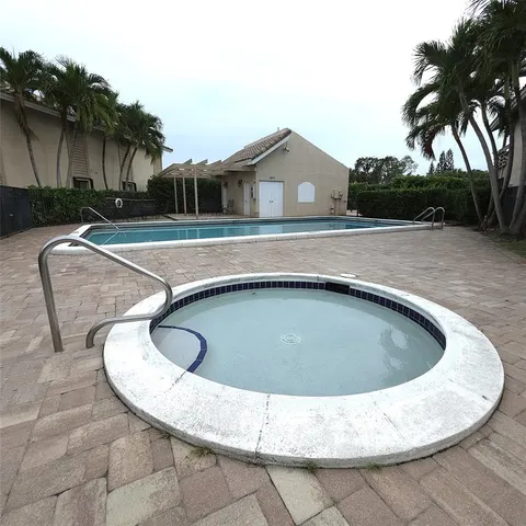 $2,895 | 9959 West Atlantic Boulevard, Coral Springs, FL 33071