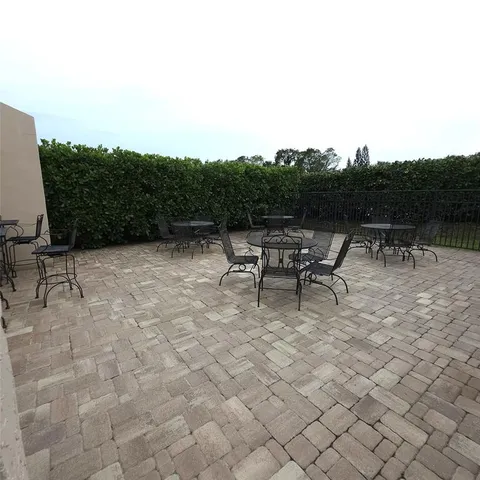 $2,895 | 9959 West Atlantic Boulevard, Coral Springs, FL 33071