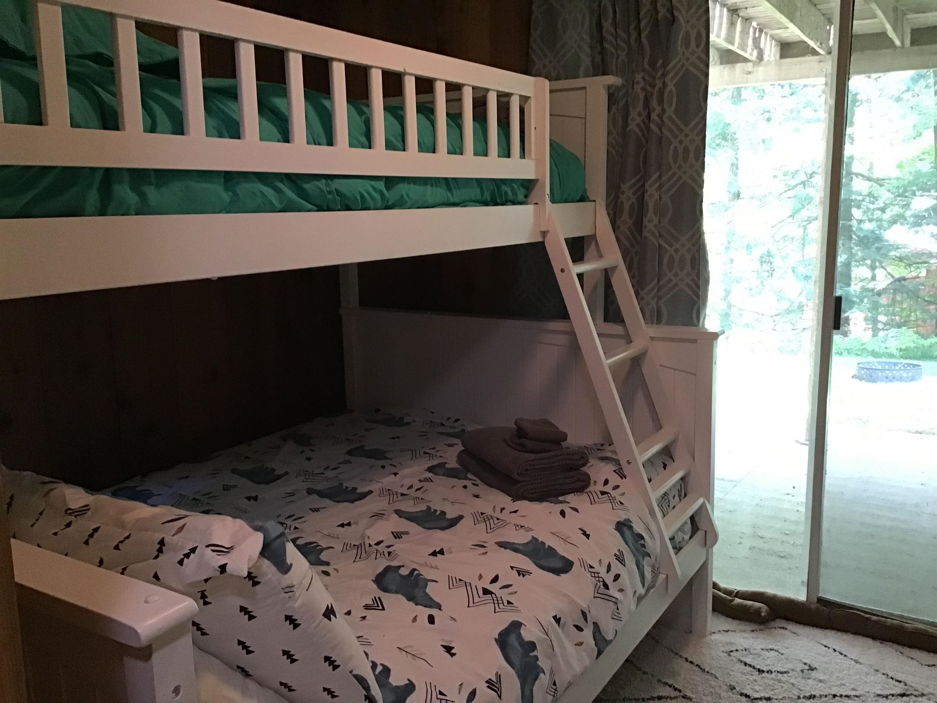 121 Stratton Gate Road Jamaica, VT 05343 - Photo 18 of 25 Gallery Image 18