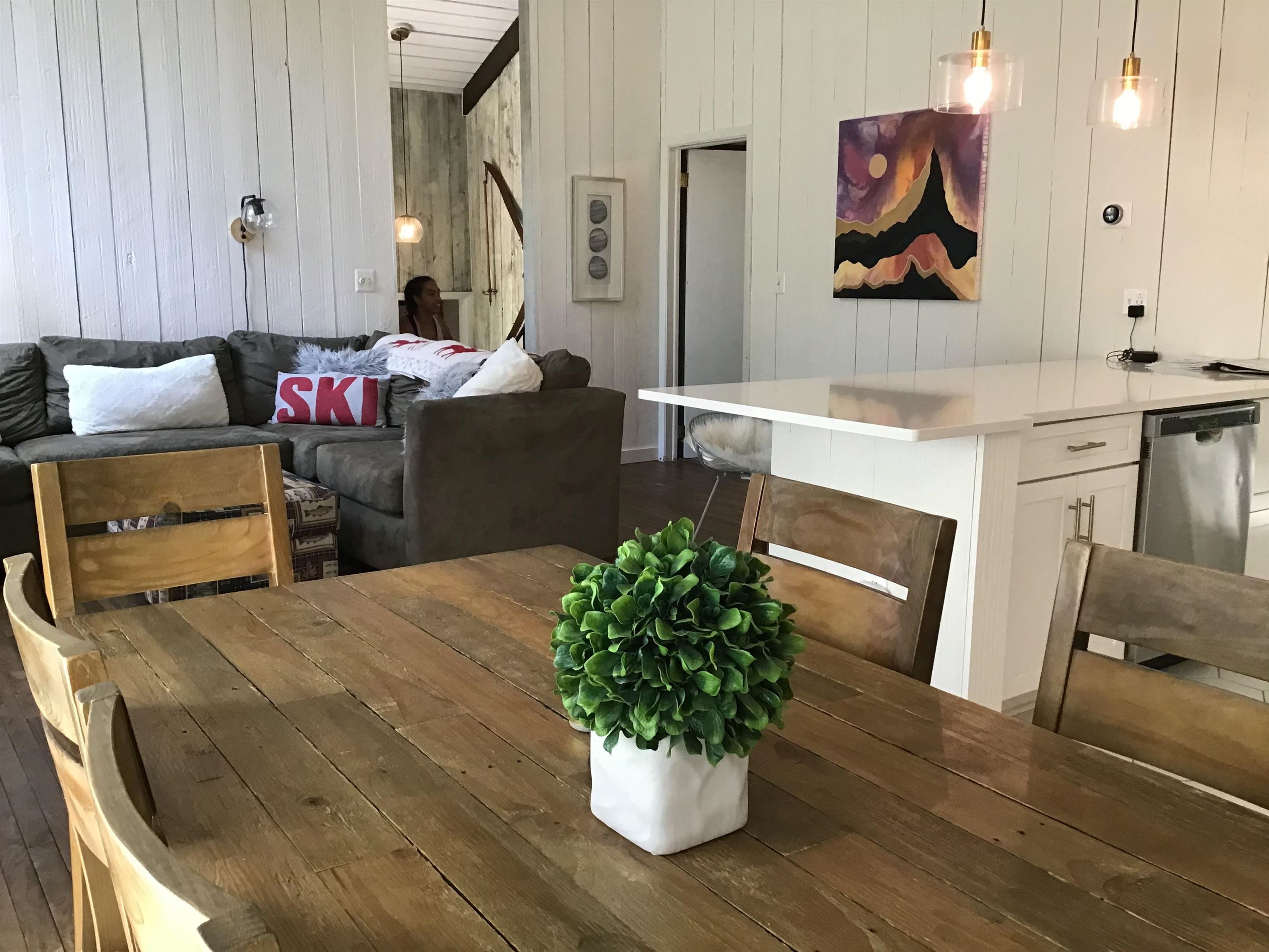 121 Stratton Gate Road Jamaica, VT 05343 - Photo 6 of 25 Gallery Image 6