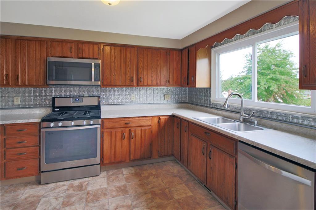 3672 Brodhead Road Monaca, PA 15061 - Photo 8 of 21 Gallery Image 8