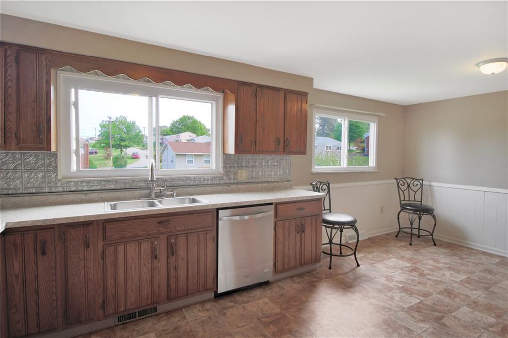 3672 Brodhead Road Monaca, PA 15061 - Photo 9 of 21 Gallery Image 9