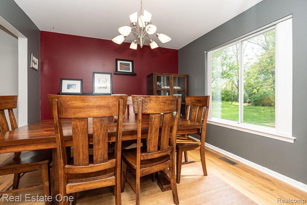 2817 Long Meadow Lane Rochester Hills, MI 48307 - Photo 10 of 57
