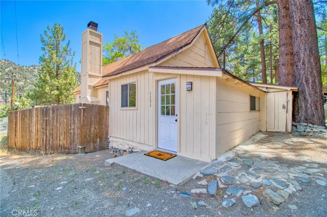 $365,000 | 1131 Apple Avenue, Wrightwood, CA 92397