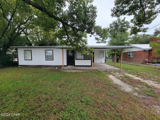 $1,600 | 1710 Chestnut Avenue, Panama City, FL 32405