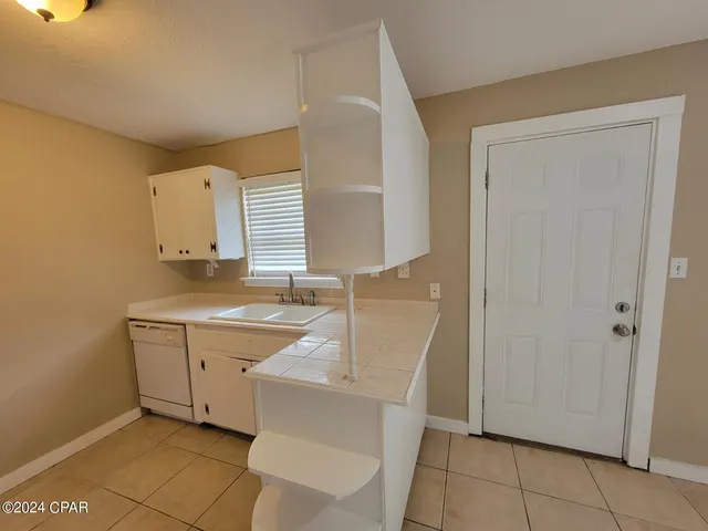 $1,600 | 1710 Chestnut Avenue, Panama City, FL 32405