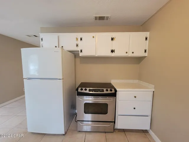 $1,600 | 1710 Chestnut Avenue, Panama City, FL 32405