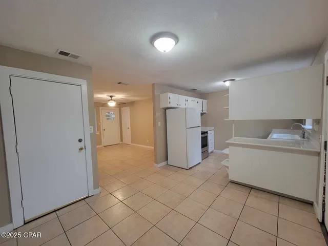 $1,600 | 1710 Chestnut Avenue, Panama City, FL 32405