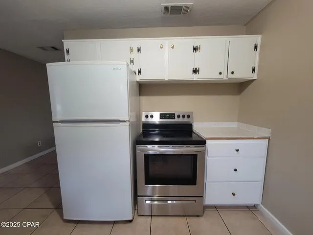 $1,600 | 1710 Chestnut Avenue, Panama City, FL 32405