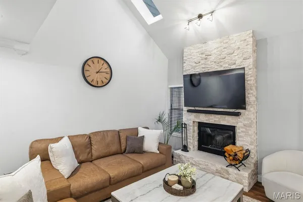 $255,000 | 6318 Sprig Oak Court, St. Louis, MO 63128