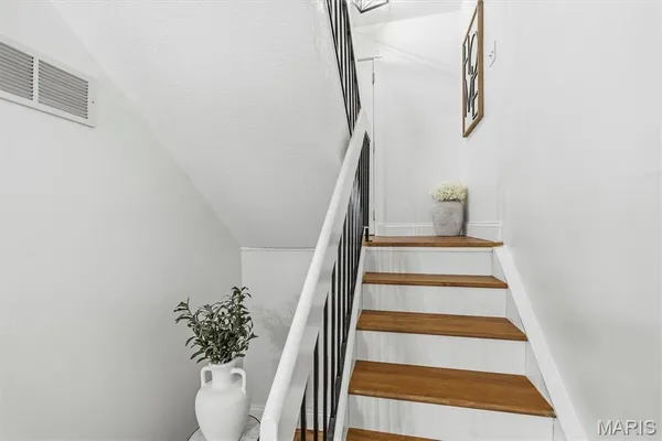 $255,000 | 6318 Sprig Oak Court, St. Louis, MO 63128