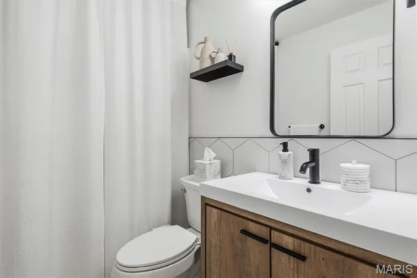 $255,000 | 6318 Sprig Oak Court, St. Louis, MO 63128