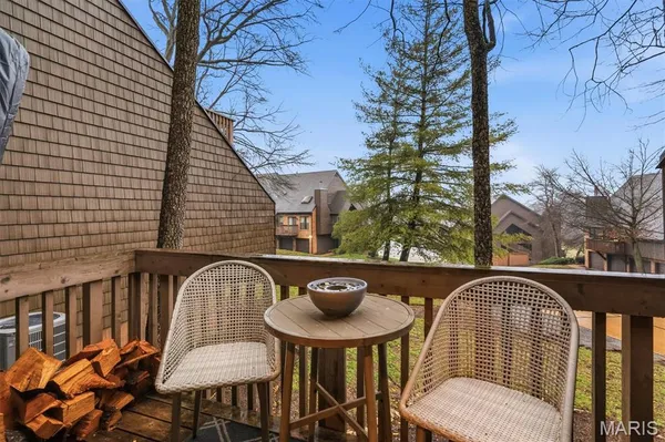 $255,000 | 6318 Sprig Oak Court, St. Louis, MO 63128