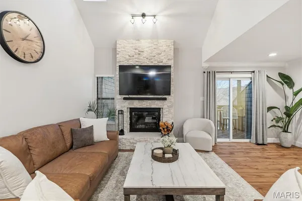 $255,000 | 6318 Sprig Oak Court, St. Louis, MO 63128