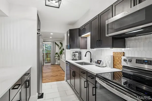 $255,000 | 6318 Sprig Oak Court, St. Louis, MO 63128