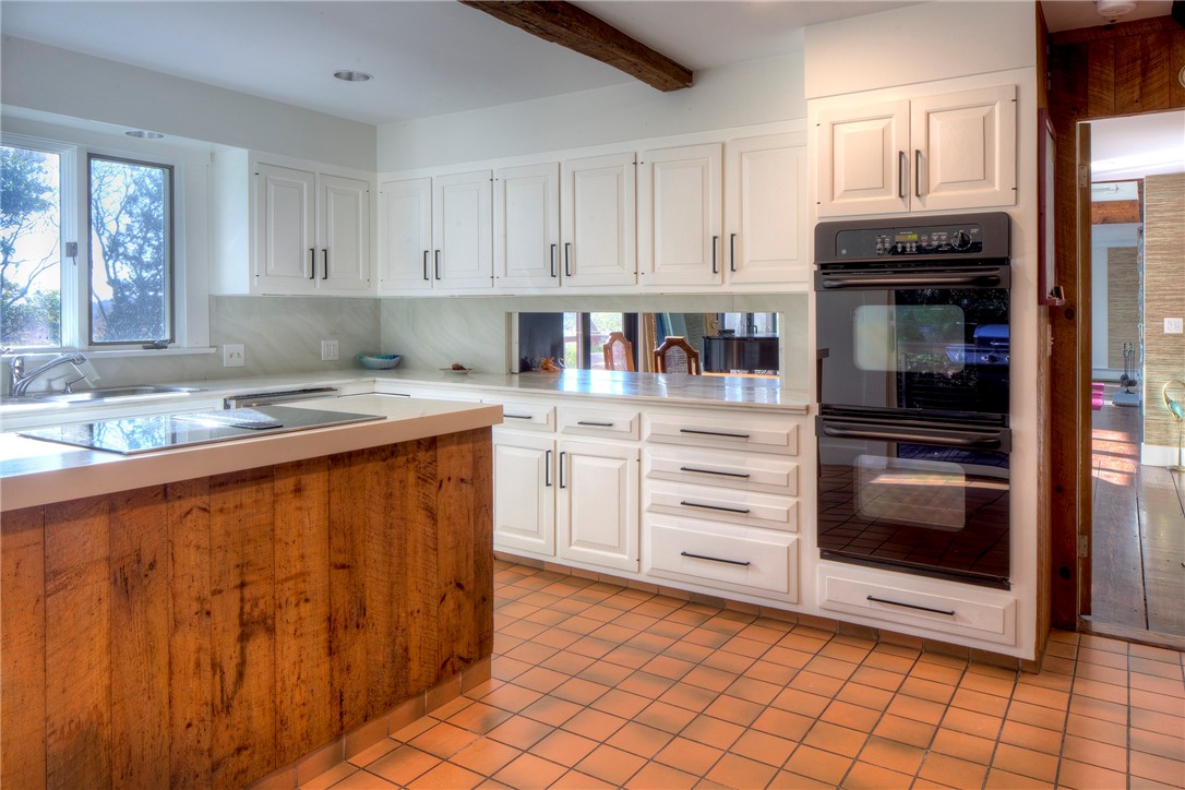 30 Hazard Road Newport, RI 02840 - Photo 15 of 50