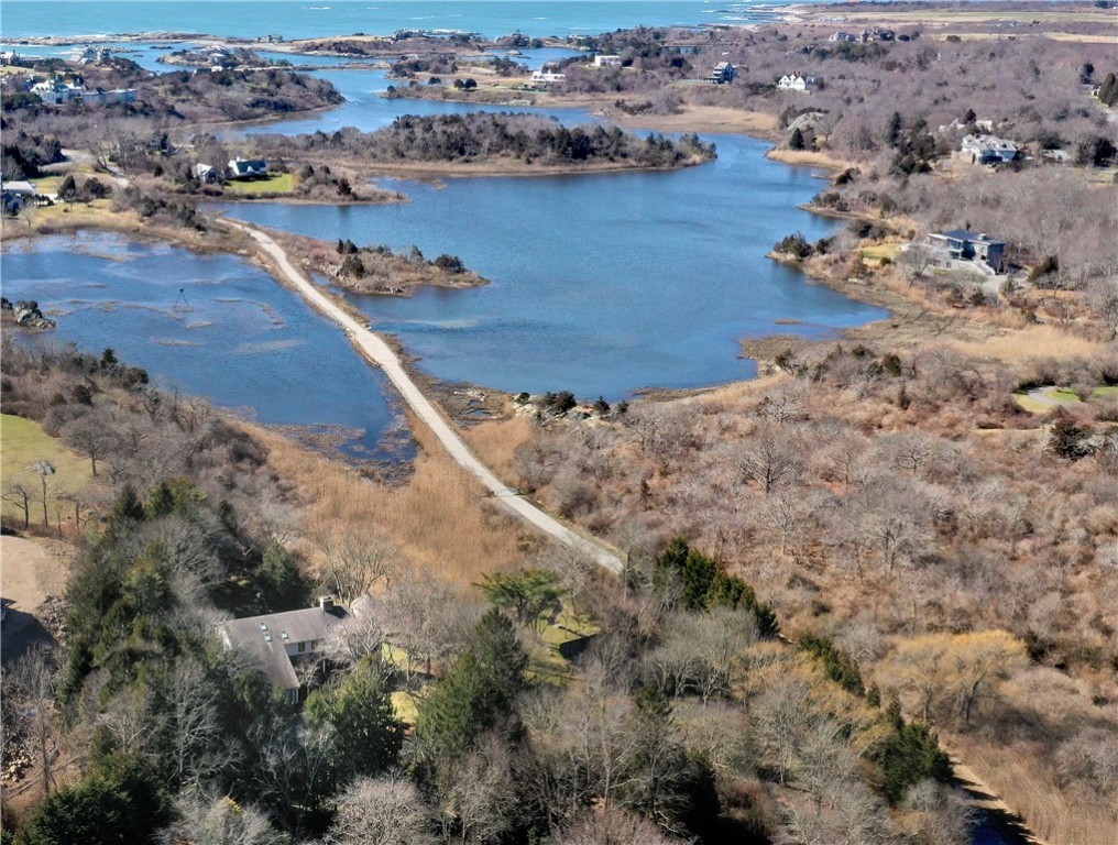 30 Hazard Road Newport, RI 02840 - Photo 3 of 50