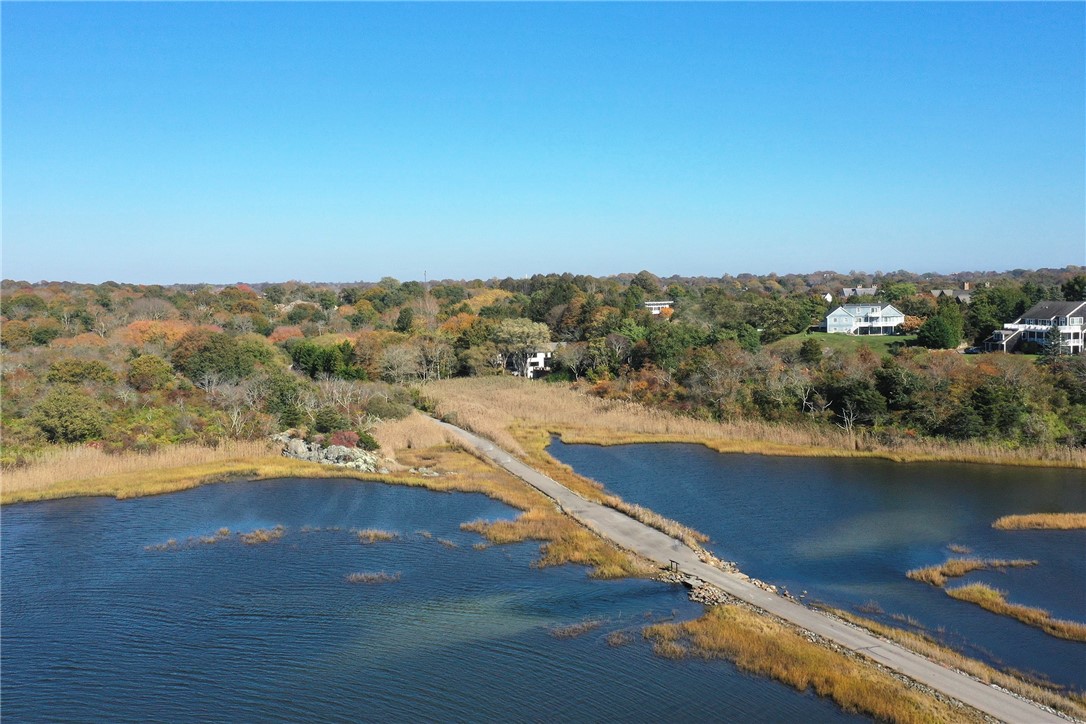 30 Hazard Road Newport, RI 02840 - Photo 7 of 50