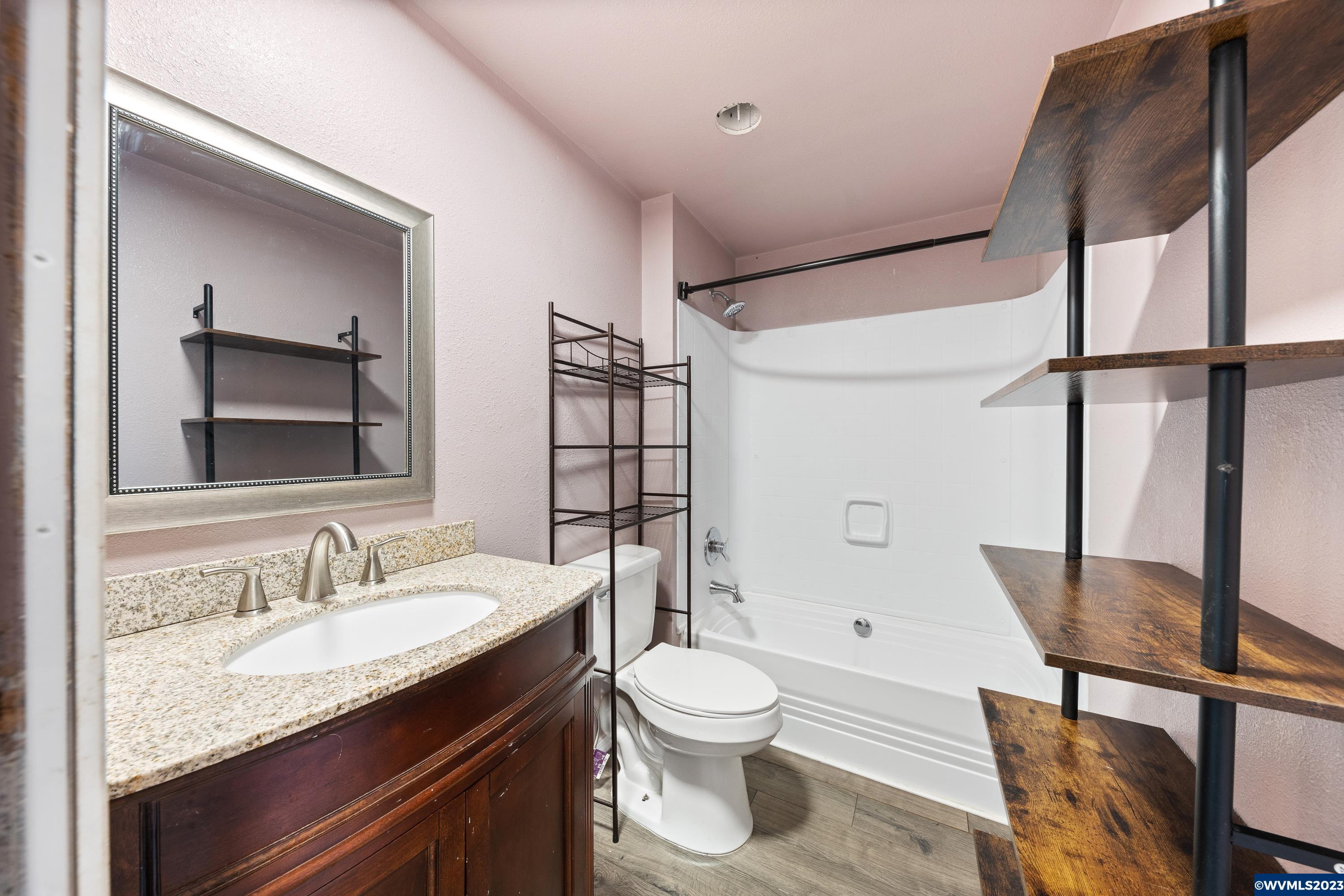 141 South 17th Street, Unit 3 Independence, OR 97351 - Photo 22 of 28