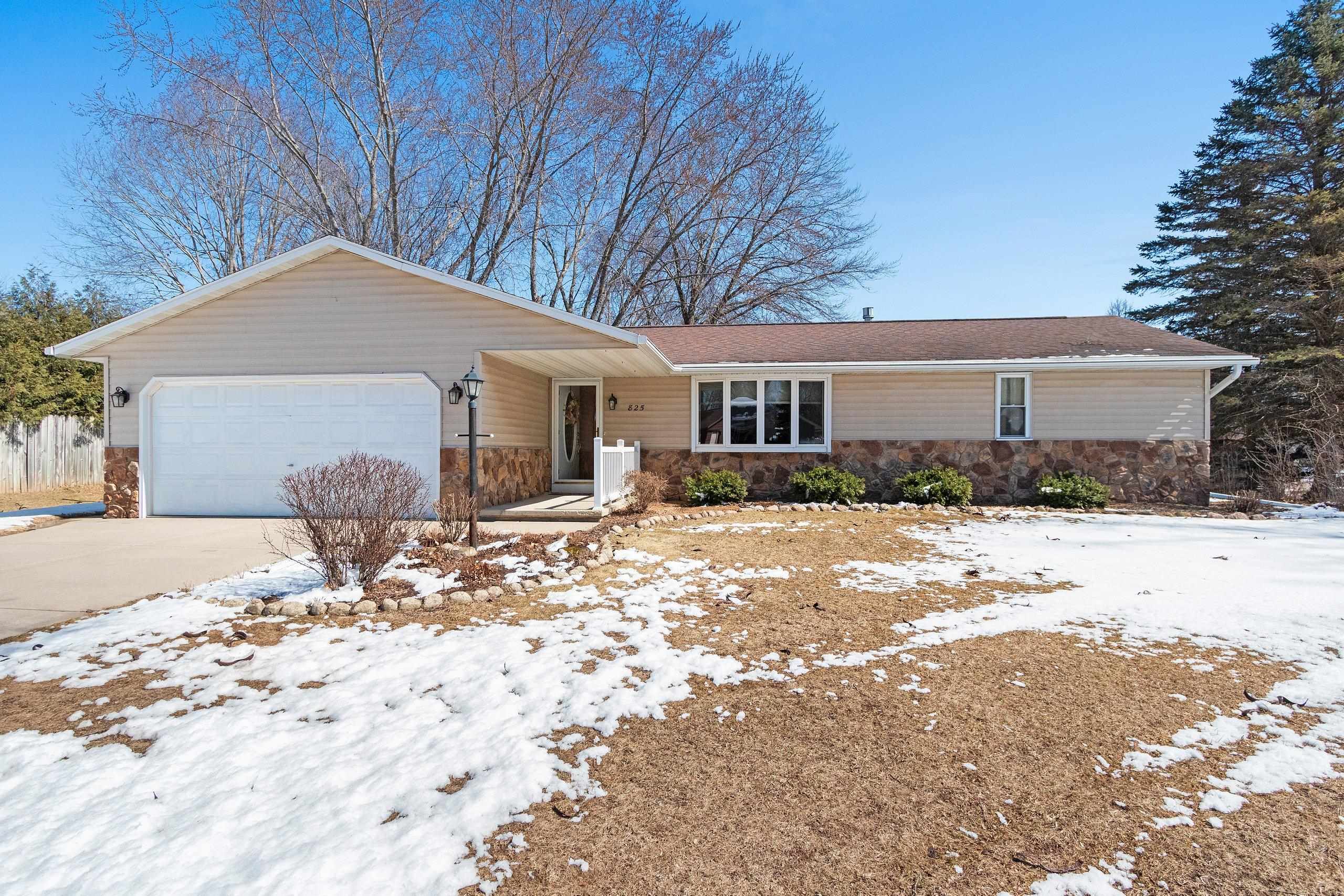 825 Green Ridge Drive Green Bay, WI 54313 - Photo 1 of 1 Gallery Image 1