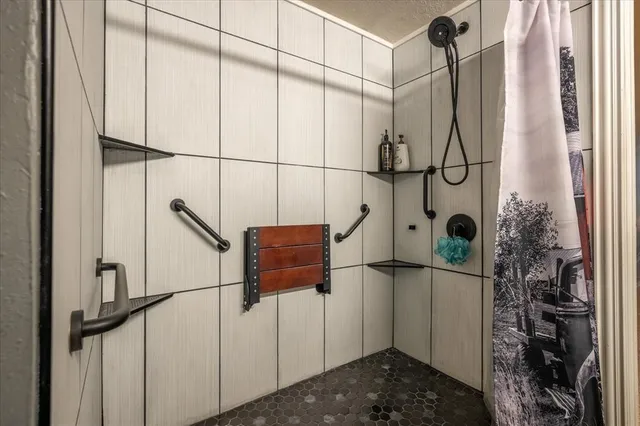 $409,900 | 132 Curtis Lane, Quinlan, TX 75474