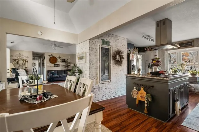 $409,900 | 132 Curtis Lane, Quinlan, TX 75474