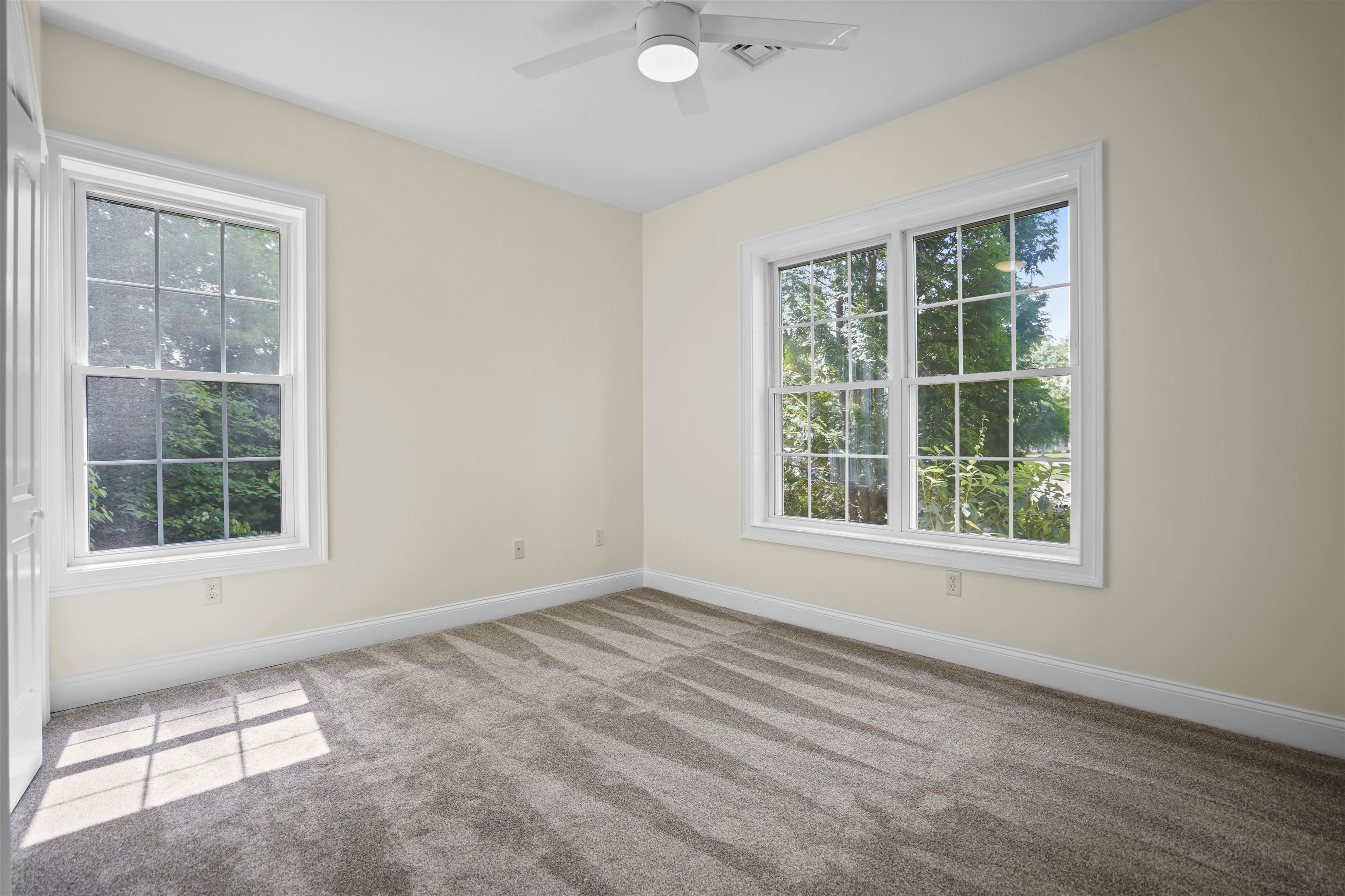 55 Roundabout Way, Unit 2 Manchester, NH 03102 - Photo 18 of 37