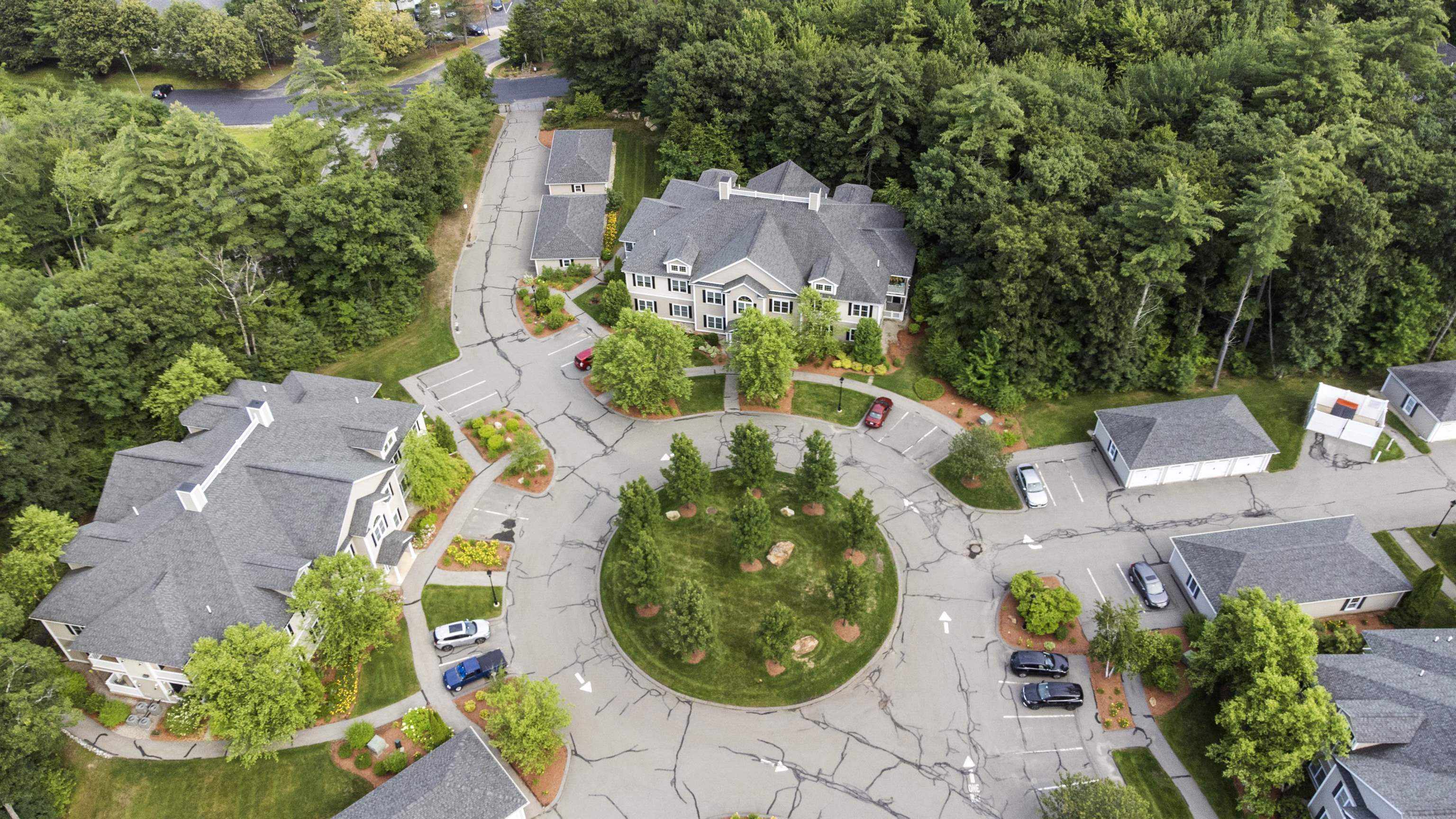 55 Roundabout Way, Unit 2 Manchester, NH 03102 - Photo 23 of 37