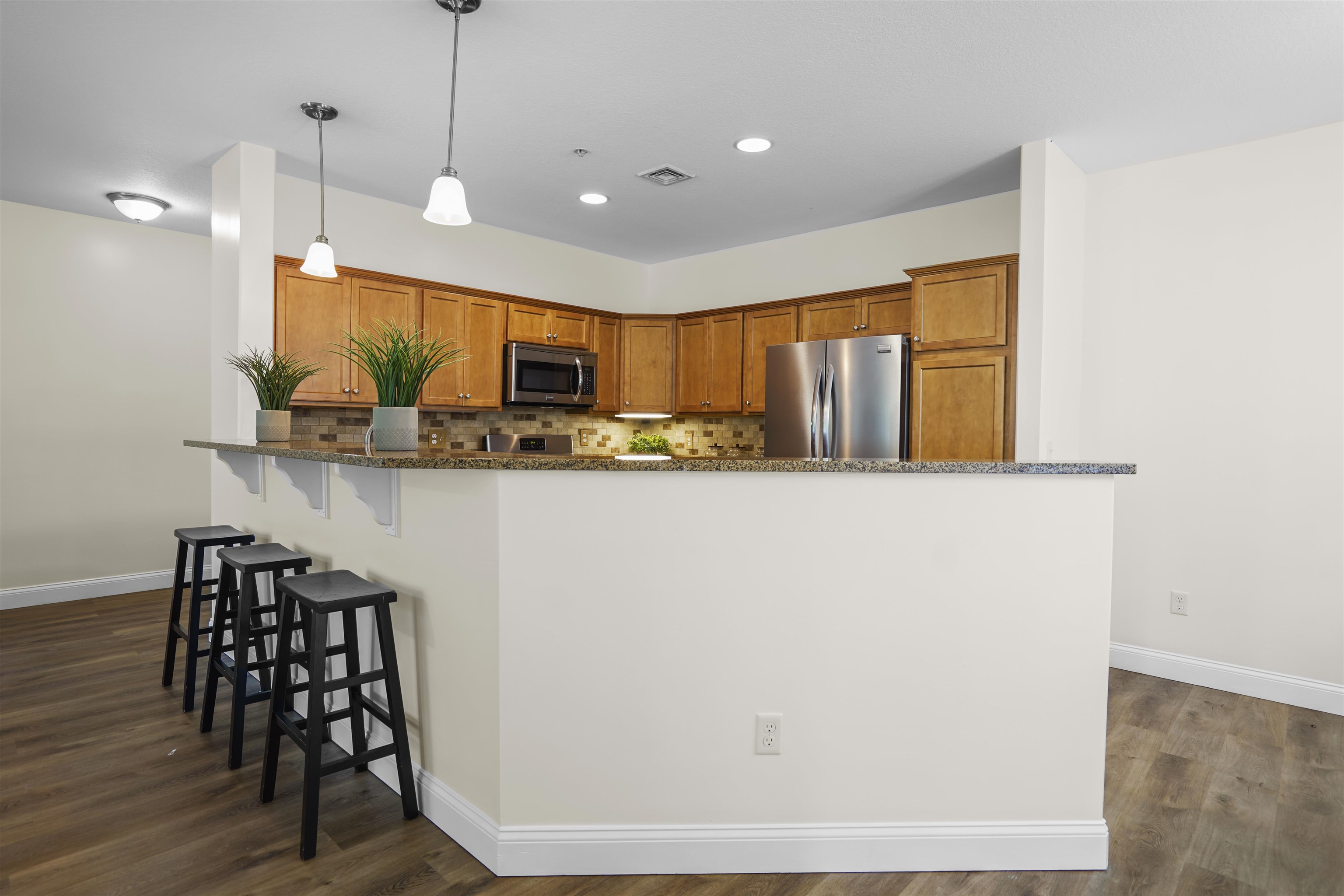 55 Roundabout Way, Unit 2 Manchester, NH 03102 - Photo 6 of 37