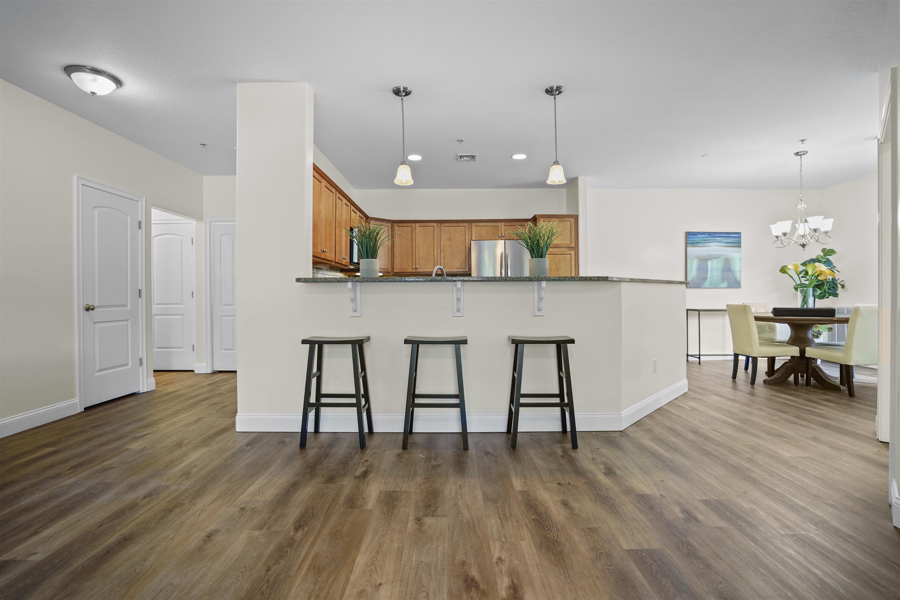 55 Roundabout Way, Unit 2 Manchester, NH 03102 - Photo 7 of 37