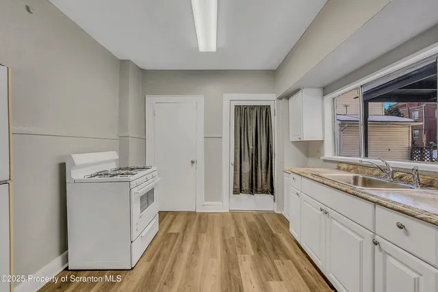 $795 | 1007 Washburn Street, Unit 1, Scranton, PA 18504