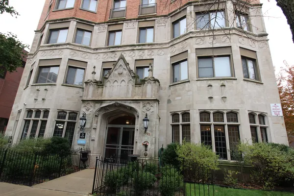 $1,900 | 1033 West Loyola Avenue, Unit 307, Chicago, IL 60626