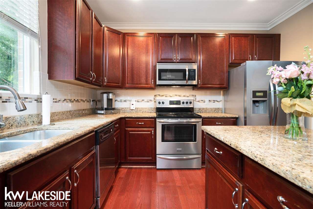 834 Monterey Ln. Rochester Hills, MI 48307 - Photo 14 of 55
