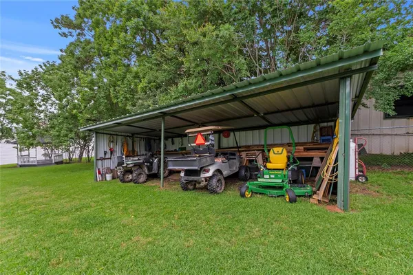 a view of outdoor space