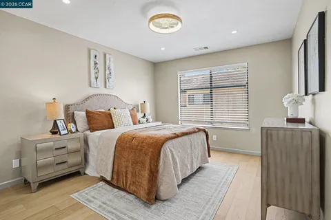 $1,149,000 | 210 Carob Lane, Alameda, CA 94502