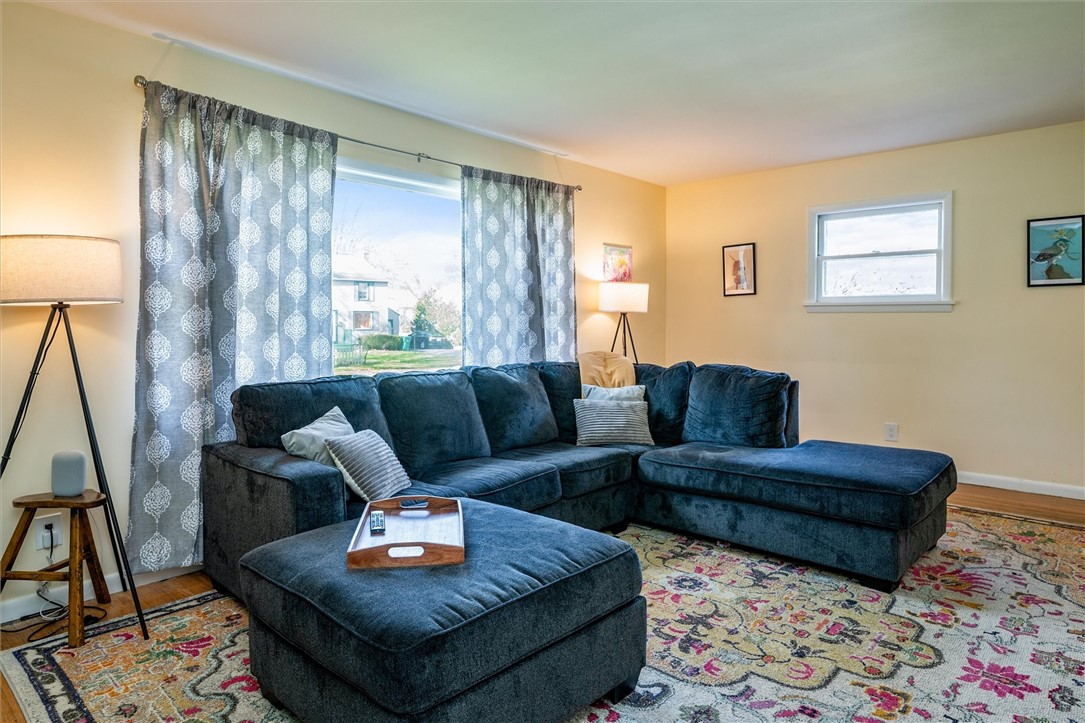 23 Meadowcroft Road Irondequoit, NY 14609 - Photo 13 of 35