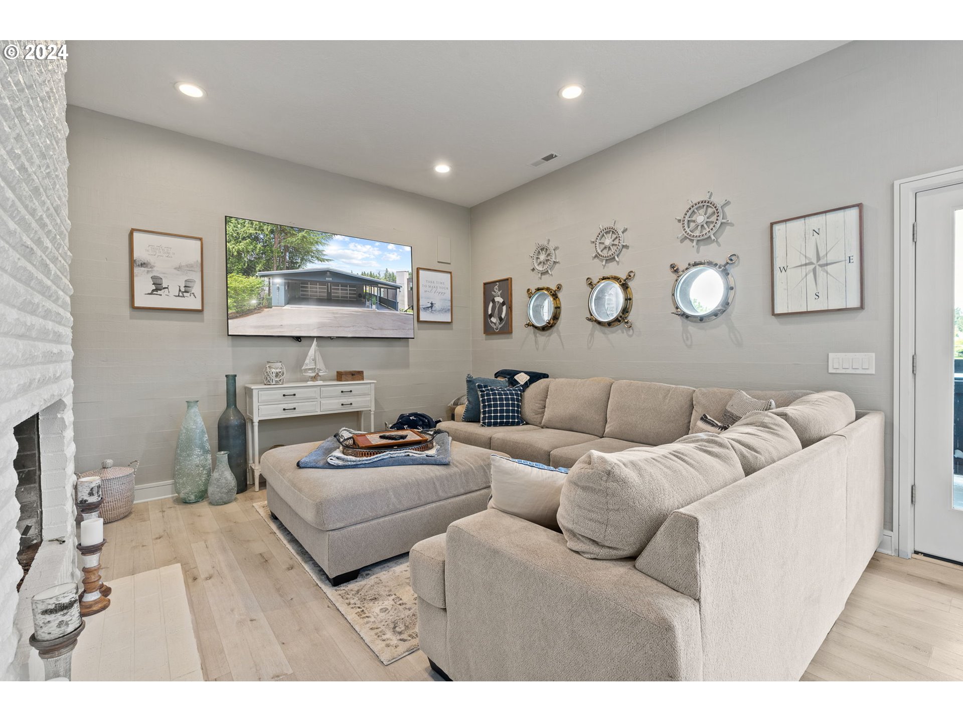 1551 Lake Front Road Lake Oswego, OR 97034 - Photo 12 of 31 Gallery Image 12