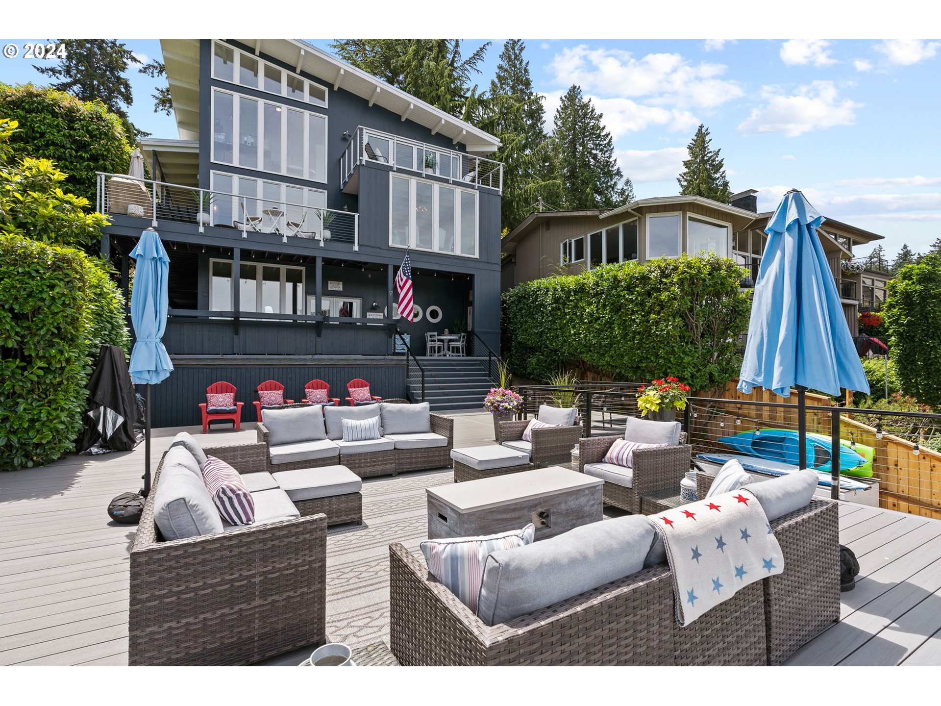 1551 Lake Front Road Lake Oswego, OR 97034 - Photo 18 of 31 Gallery Image 18